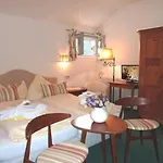 Hotel Seehotel Enzian Weissensee