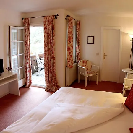 Seehotel Enzian Weissensee