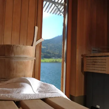Seehotel Enzian Weissensee
