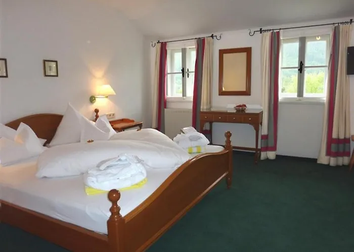 Seehotel Enzian 4* Weissensee