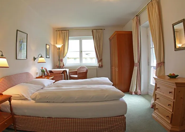 Hotel Seehotel Enzian Weissensee